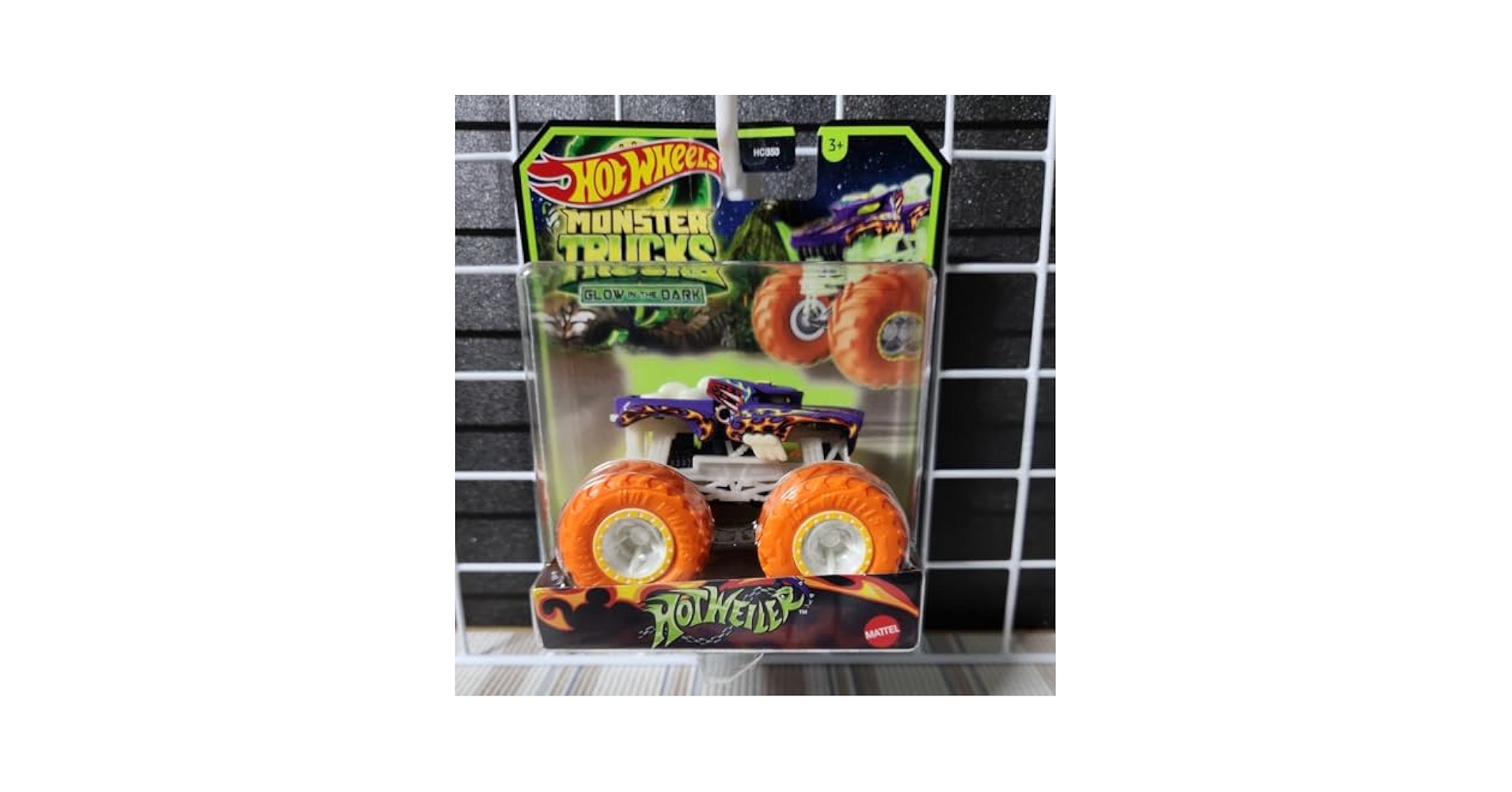 ホットウィール モンスタートラック グローインザダーク ドンキ限定 7117o+0eX5L._AC_SY200_QL15_.jpg